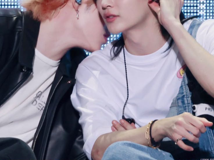Ash • jeongcheol au 📌 tweet media
