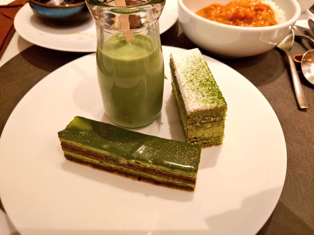 紅茶御前 tweet media