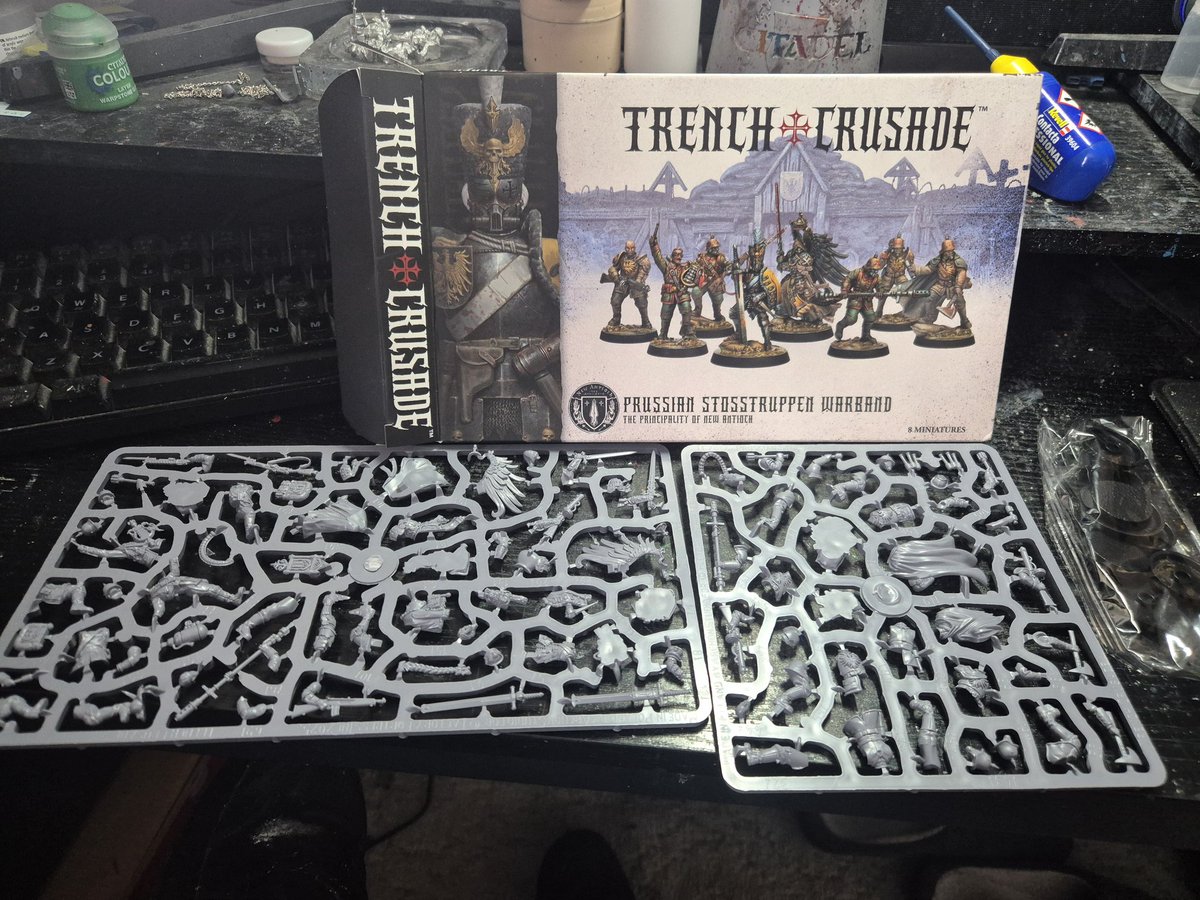 Grey_Paints's tweet photo. Brought the new trench crusade prussian stosstruppen warband, thus far I'm impressed but let's see how i feel after building a few. https://t.co/xxFwmuj6IU
