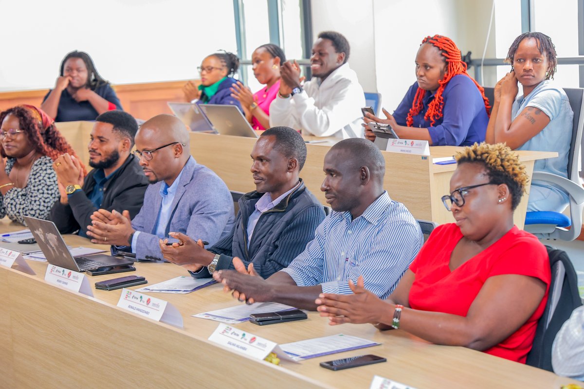 BasicNeeds_KE's tweet photo. As part of continued efforts to strengthen partnerships towards media advocacy on mental health, @BasicNeeds_KE partnered with @MediaCouncilK @tiktokkenya and other stakeholders to host a Mental Health Master Class for journalists at @AKU_GSMC.

More here: https://t.co/ftYc3EgtEE https://t.co/TBHUAXs3pf