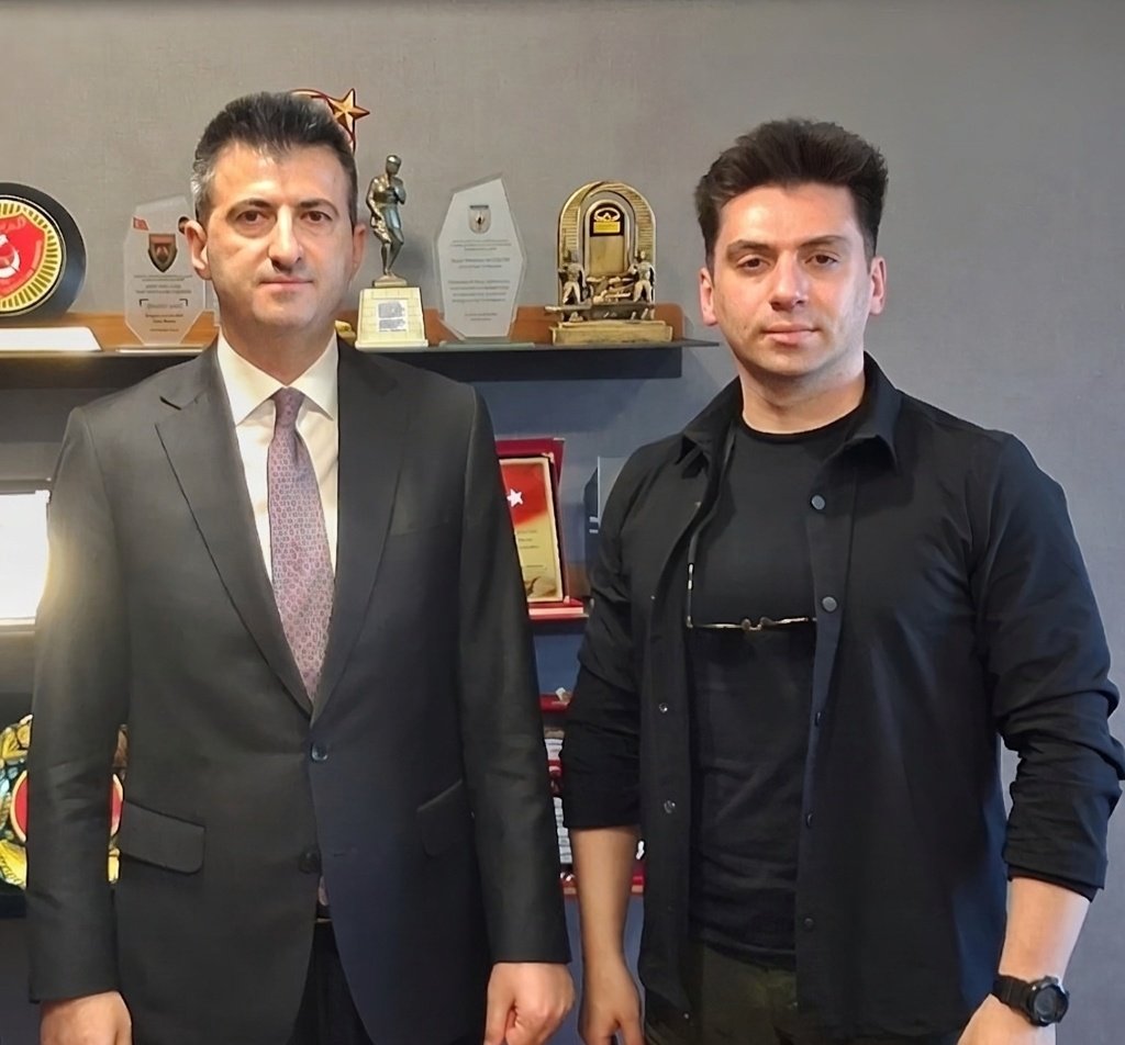 12_Donem_Asblar's tweet photo. "Askerlerinize öz çocuklarınız gibi bakın, sizi en derin vadilere kadar takip edeceklerdir. Onlara yetişkin oğullarınız gibi bakın, yanınızda ölmeyi her şeye tercih edeceklerdir."

-Sun Tzu 
@celebimehmeta 🇹🇷⚖️🇹🇷 https://t.co/UqwVE0L7jU