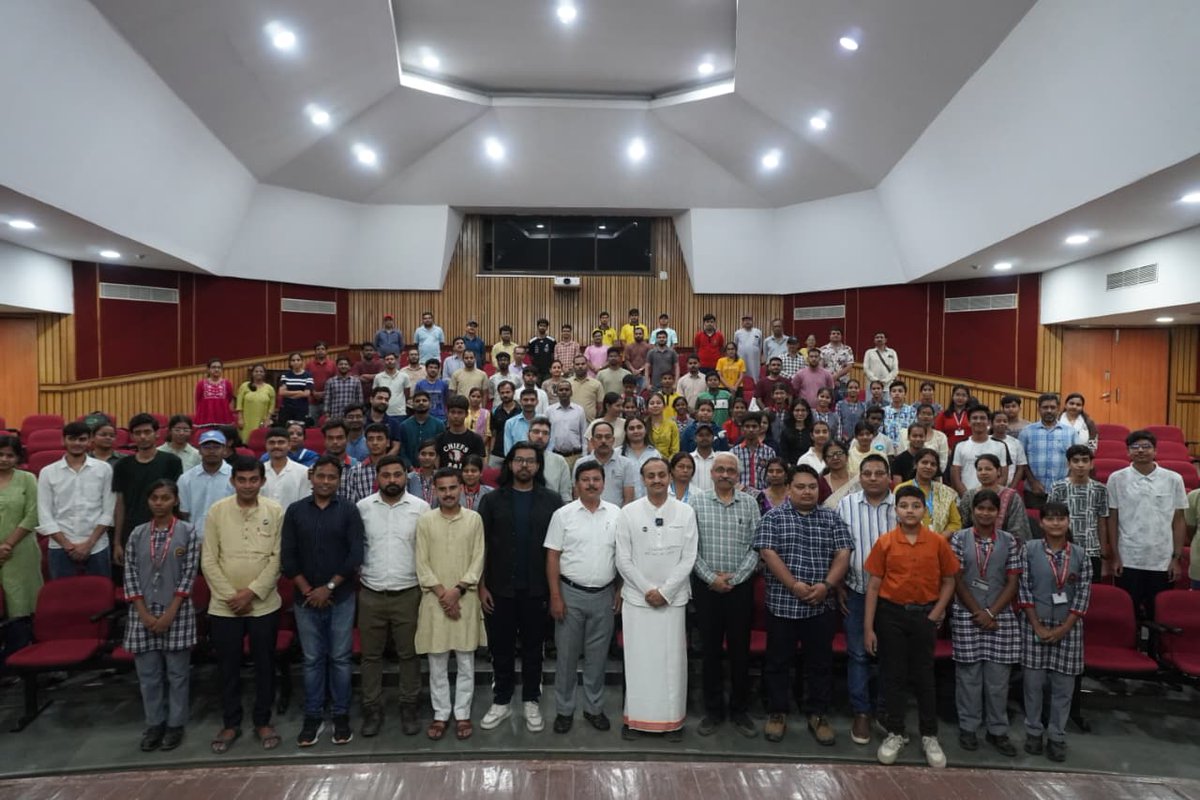 DrChetanSolanki's tweet photo. Bharat Climate Satyagraha Workshop at IIT KANPUR.

#FiniteLiving #iitkanpur #iit https://t.co/4Bb8AwOqZI