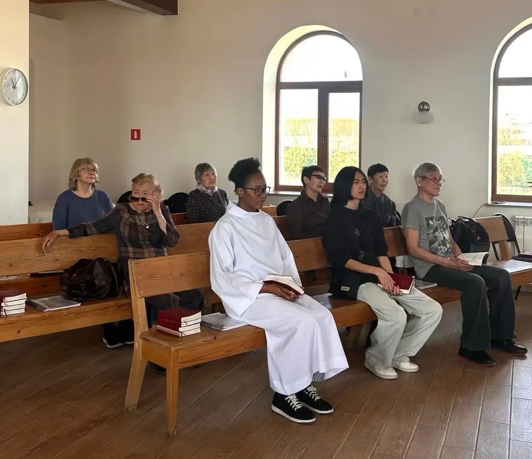 LutherRus_Blog's tweet photo. Worship service and confirmation of Franciska at the Grace Lutheran Church (Ulan-Ude) ⛪📃💐

Богослужение и конфирмация Франциски в приходе Благодати Христовой (Улан-Удэ) ⛪📃💐 https://t.co/LOvwyyIJuX