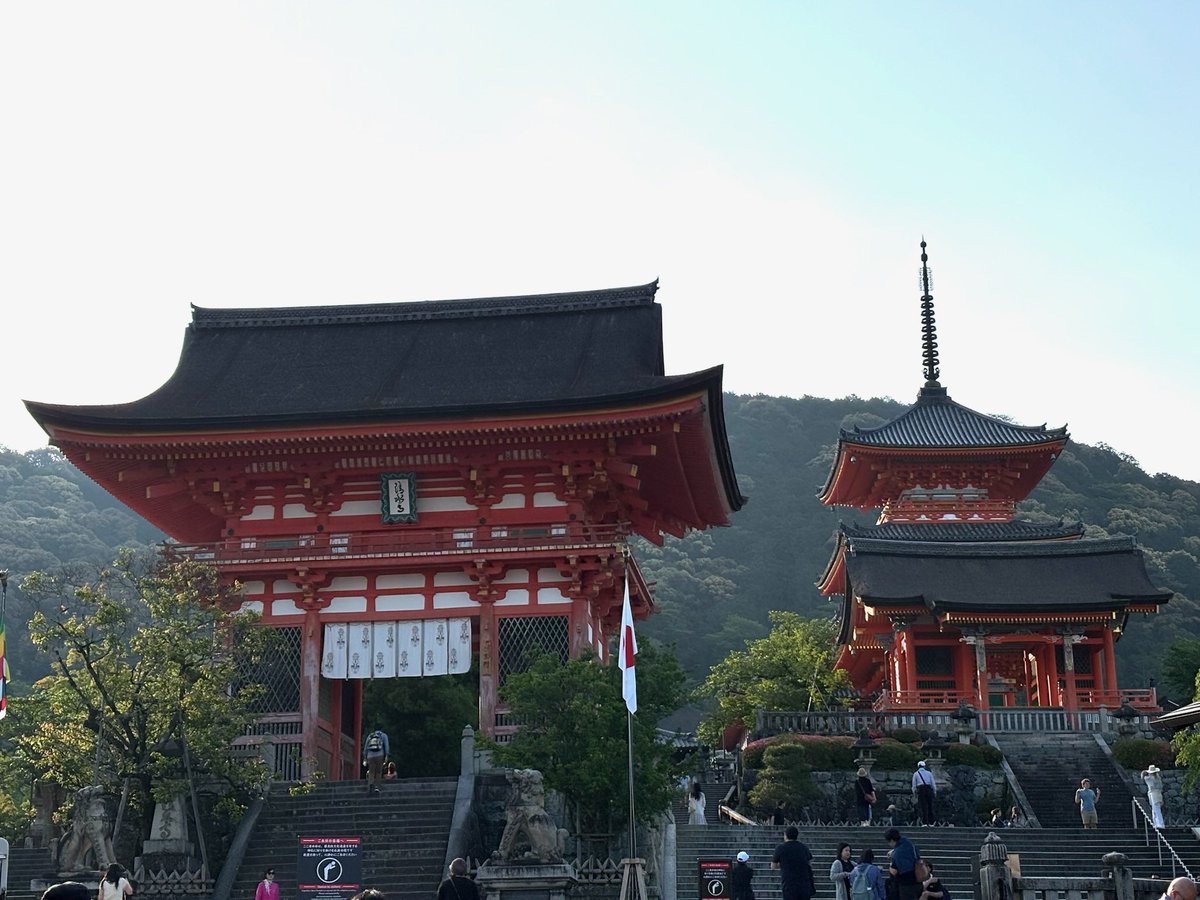 FTD55's tweet photo. 今日は残念ながら自動車株ガッカリでした、旅行終えて帰ります。写真は今日行った清水寺です https://t.co/m3Nwl9gOEW