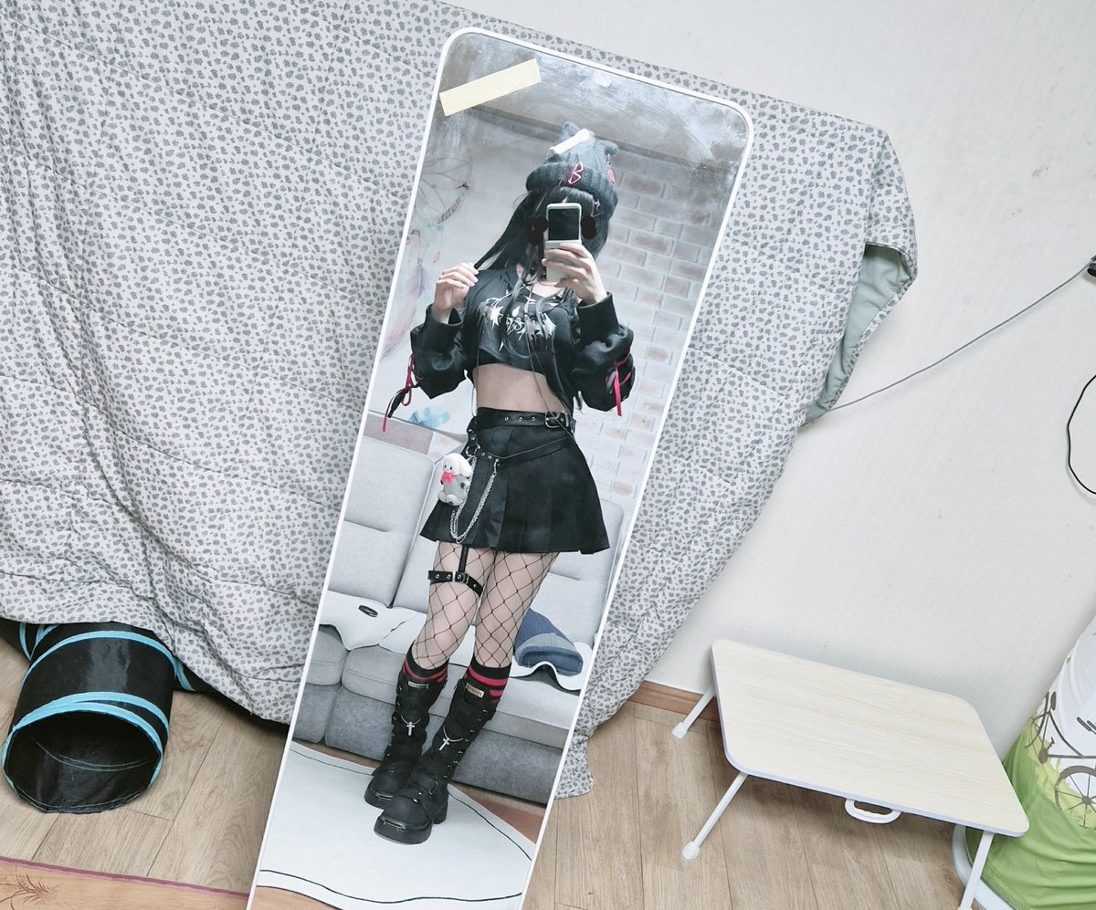 디아 tweet media