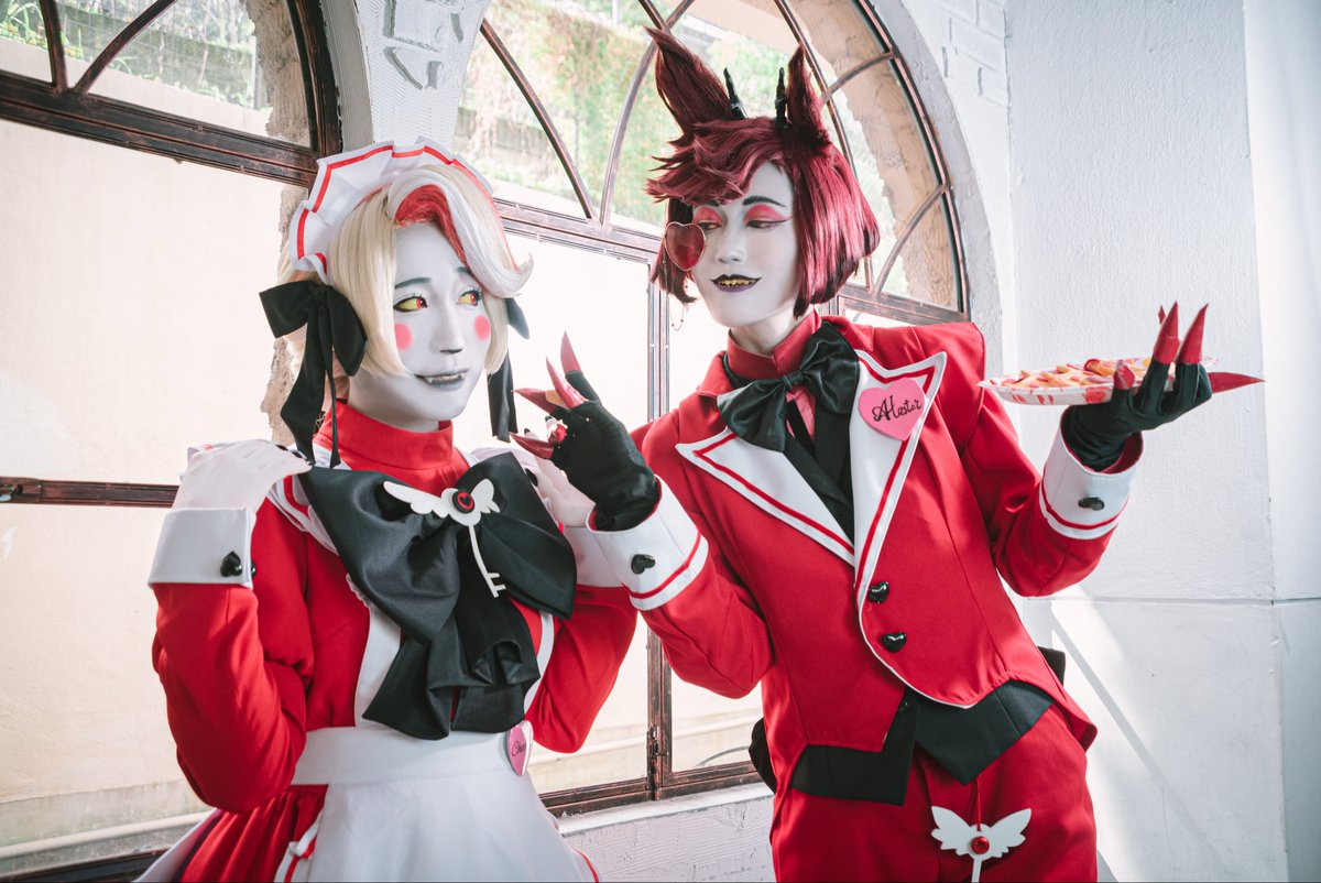 kairitosupica_2's tweet photo. COS｜Alastor🦌
   🫖Animate Cafe☕️
　🌈 @09hajime27 
　📸 @akkkanee001 

　　　　　″ Want a taste？″

#20260418HZBNcafelaunge
#Hazbinhotelcosplay https://t.co/9wyRnCCnHj