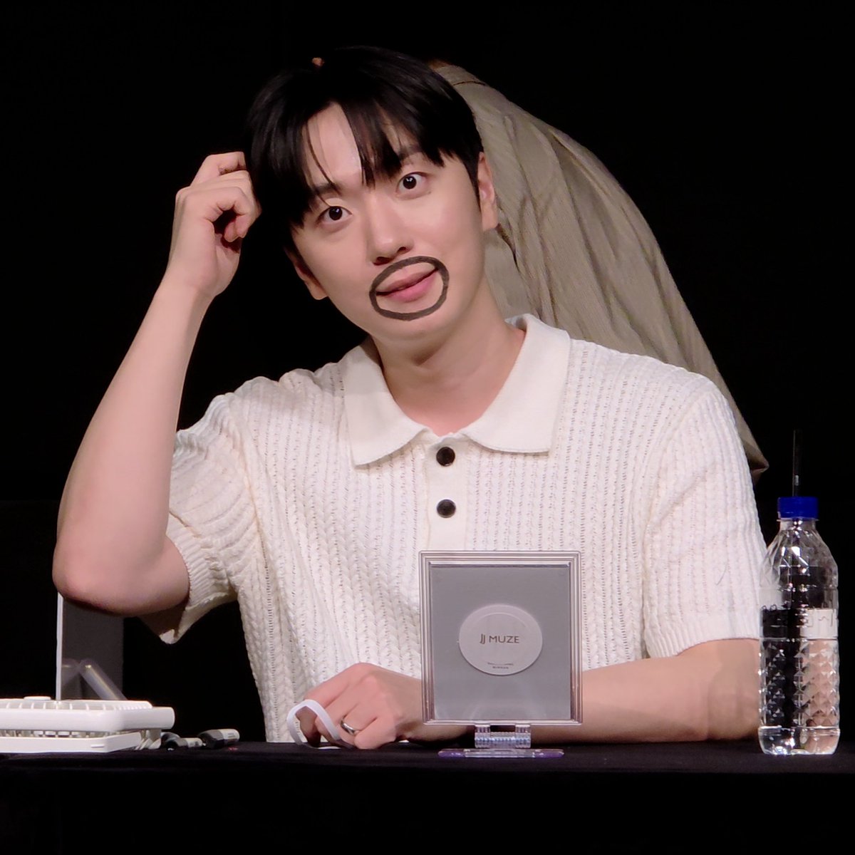 씨리얼 tweet media