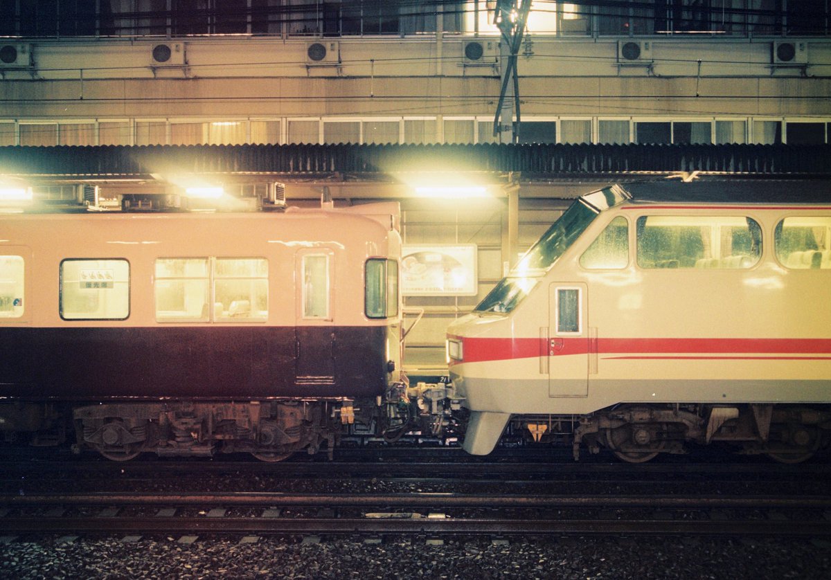 K51_211_0's tweet photo. 繋がる車両は何でも繋ごう異種併結セット https://t.co/oCH6OFN7IM