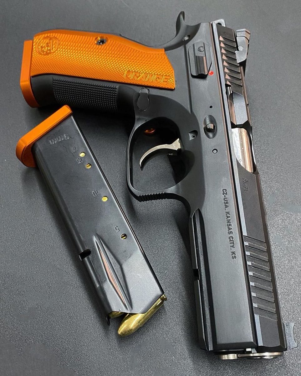 Daily Gun Dose tweet media