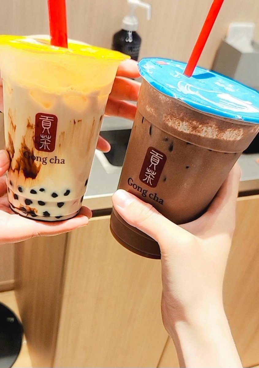 feru_do's tweet photo. ゴンチャ来たけどミルクティー苦手だったからチョコミルク https://t.co/cPVVU2HSdM