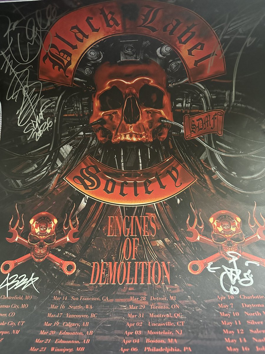 ccwhiskey's tweet photo. Great time seeing black label society and zakk wylde , got some cool stuff signed for the jam room !! https://t.co/538xGheGW8