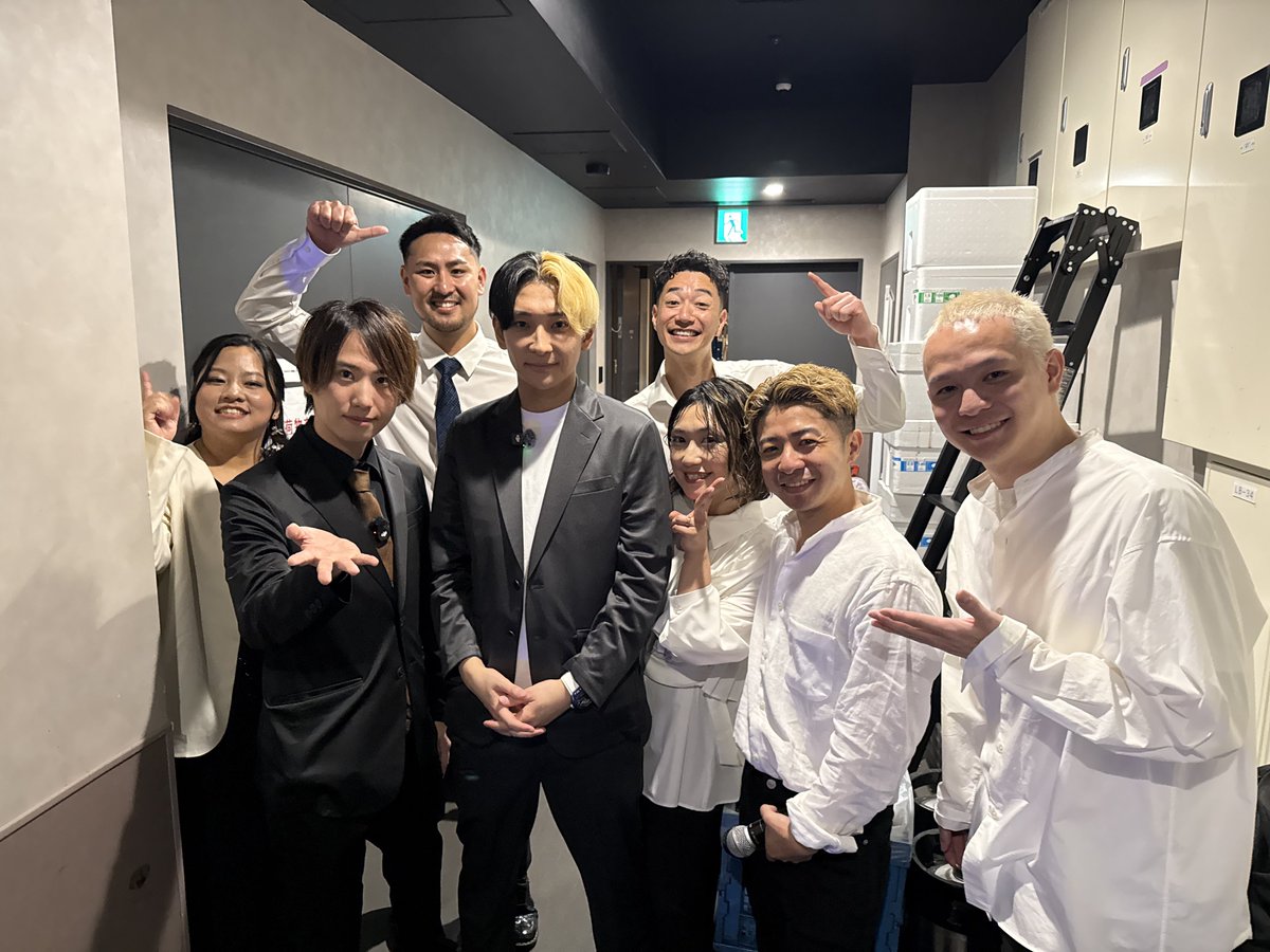msmz_gp's tweet photo. 実は爆撃NIGHTの午前中、社員総会をしてる時に飯田さんとヒカルさんが来られて直接の謝罪がありました。私達も反省してます。まだまだみんなでやってやりましょう！これからです！🔥( @kinnpatuhikaru さんのゾスで社員全員爆アゲでした。)
動画は引用元へ🔻 https://t.co/8cPtrQNcwy