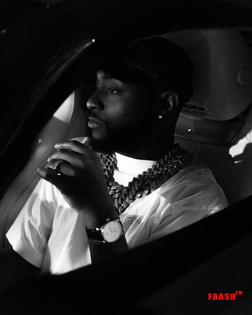 BIGFAASH's tweet photo. @davido If you love David tap in ❤️❤️ https://t.co/fZt0VrakLS
