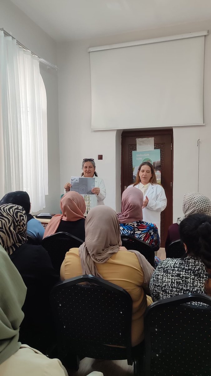 kiziltepeism's tweet photo. Müdürlüğümüz tarafından  “17 Mayıs Dünya Hipertansiyon Günü ve Haftası ’’ kapsamında  “Hipertansiyonu Birlikte Kontrol Edelim” teması ile toplumsal bilinci ve farkındalığı arttırmak amaçlı etkinlikler düzenlenmiş ve  eğitimler verilmiştir. @mardinilsaglik @halksagligigm @sbsggm https://t.co/F28OFfFc0H
