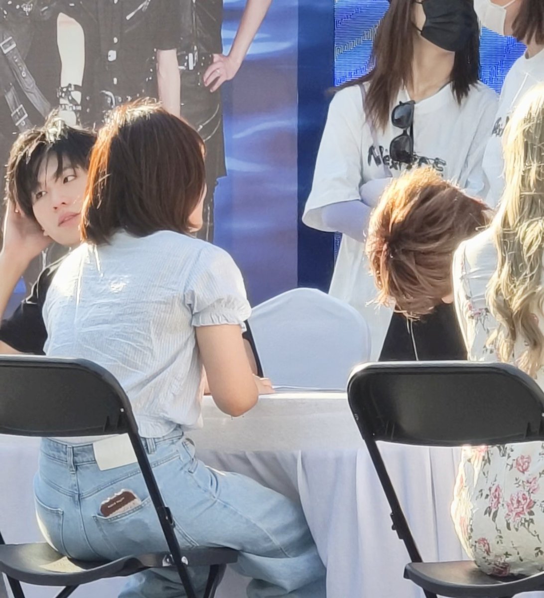 文文 ft 🦖🈸🐻🌻🍑🐉🦄 tweet media