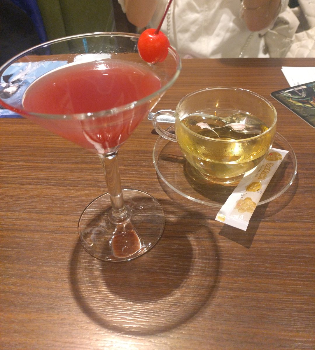 2_mugi_game's tweet photo. オトガ行ってきました！
※このあと池袋でまさかの遭遇になるとは知らないわたしが撮りました https://t.co/BAymnXDV84