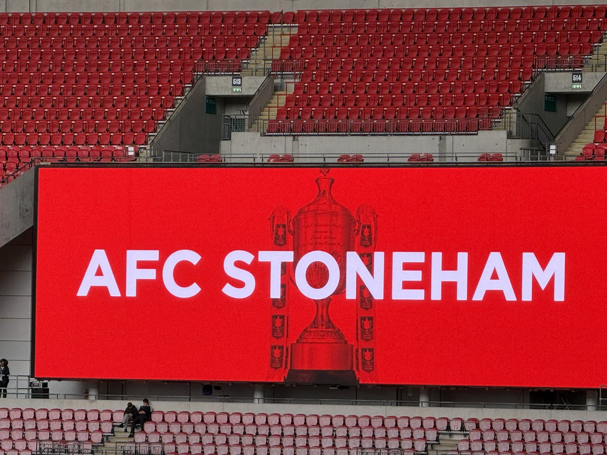 HamblePhil's tweet photo. Still waking up smiling after a fantastic weekend of football

From attending the FA Cup Final to watching @afc_stoneham win the FA Vase Final at the first time of asking at Wembley, what a day

What a great bunch of lads. Really proud of every one of them

Let’s do it again 💜💪 https://t.co/e42fZDpCYw