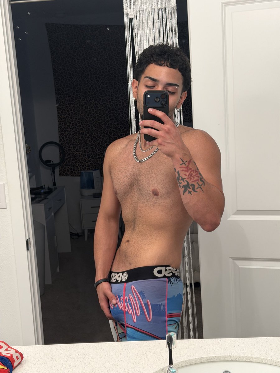 Nelly tweet media