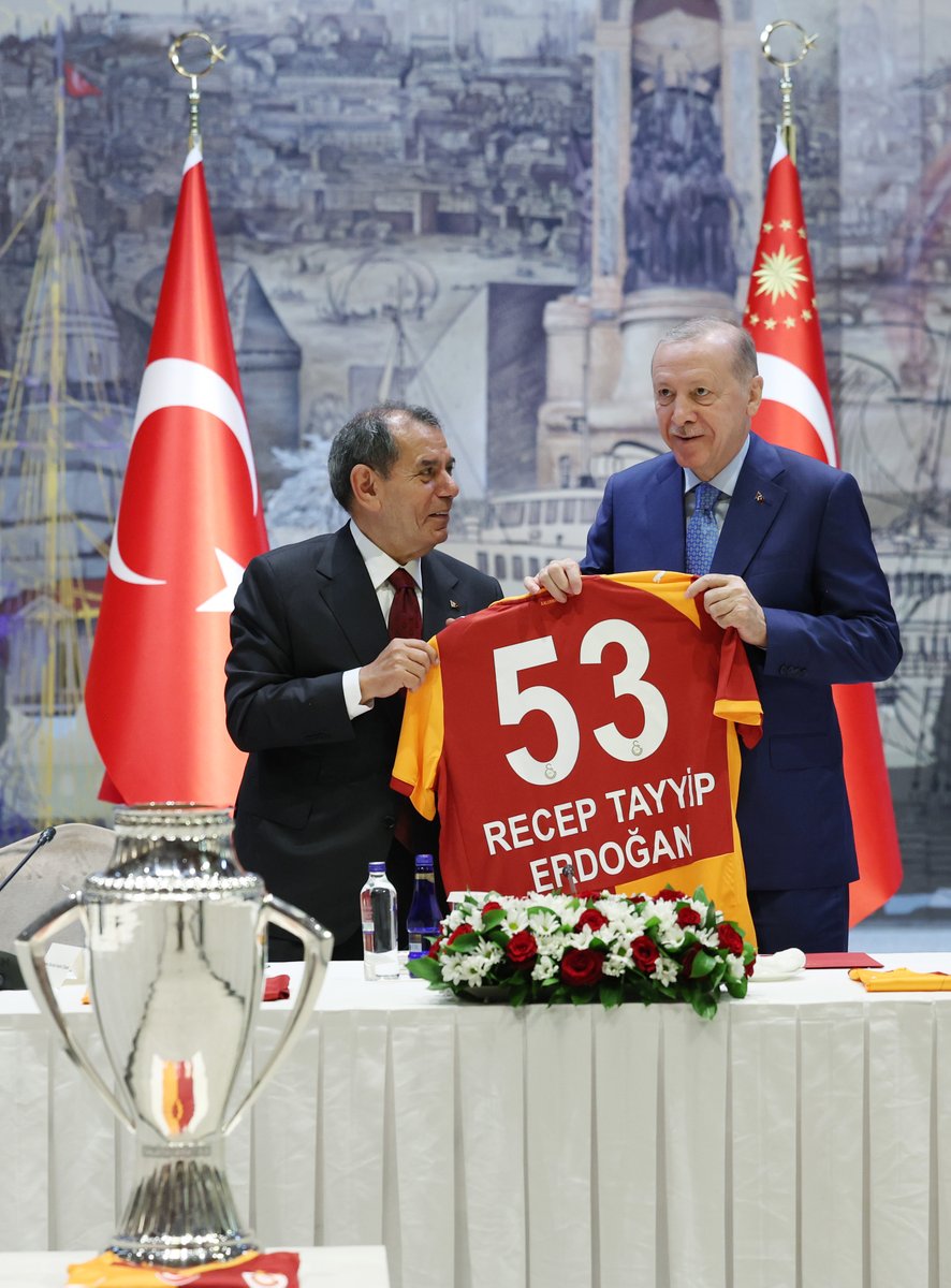 KayıtDışıX tweet media