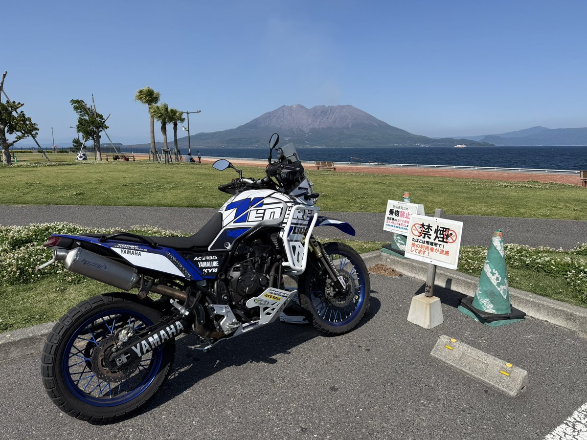100Hitoshi's tweet photo. 久しぶりにグローブを新調しました❣️ 
プロテクターにD30を使ってるタイプにしました^ ^ https://t.co/NZ4in2p173