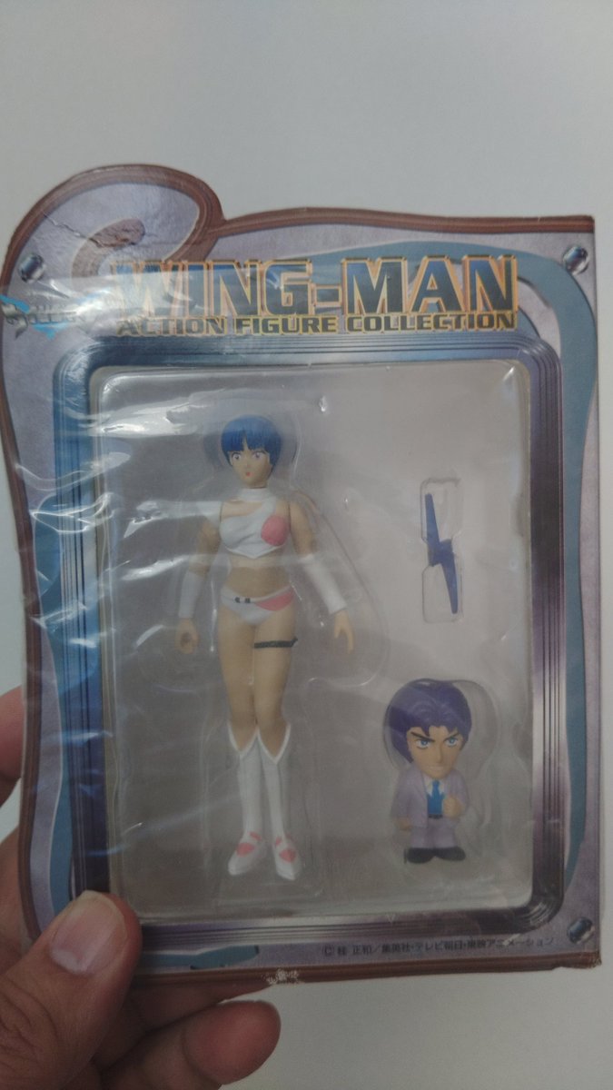 kobe_murayan's tweet photo. ２０年以上前のクレーン景品

昔やったクレーンゲームの景品
ウイングマンだよ
キャラ分かるかな？

#クレーンゲーム #景品 #レトロ 
#ウイングマン https://t.co/g5A1rk6K7S