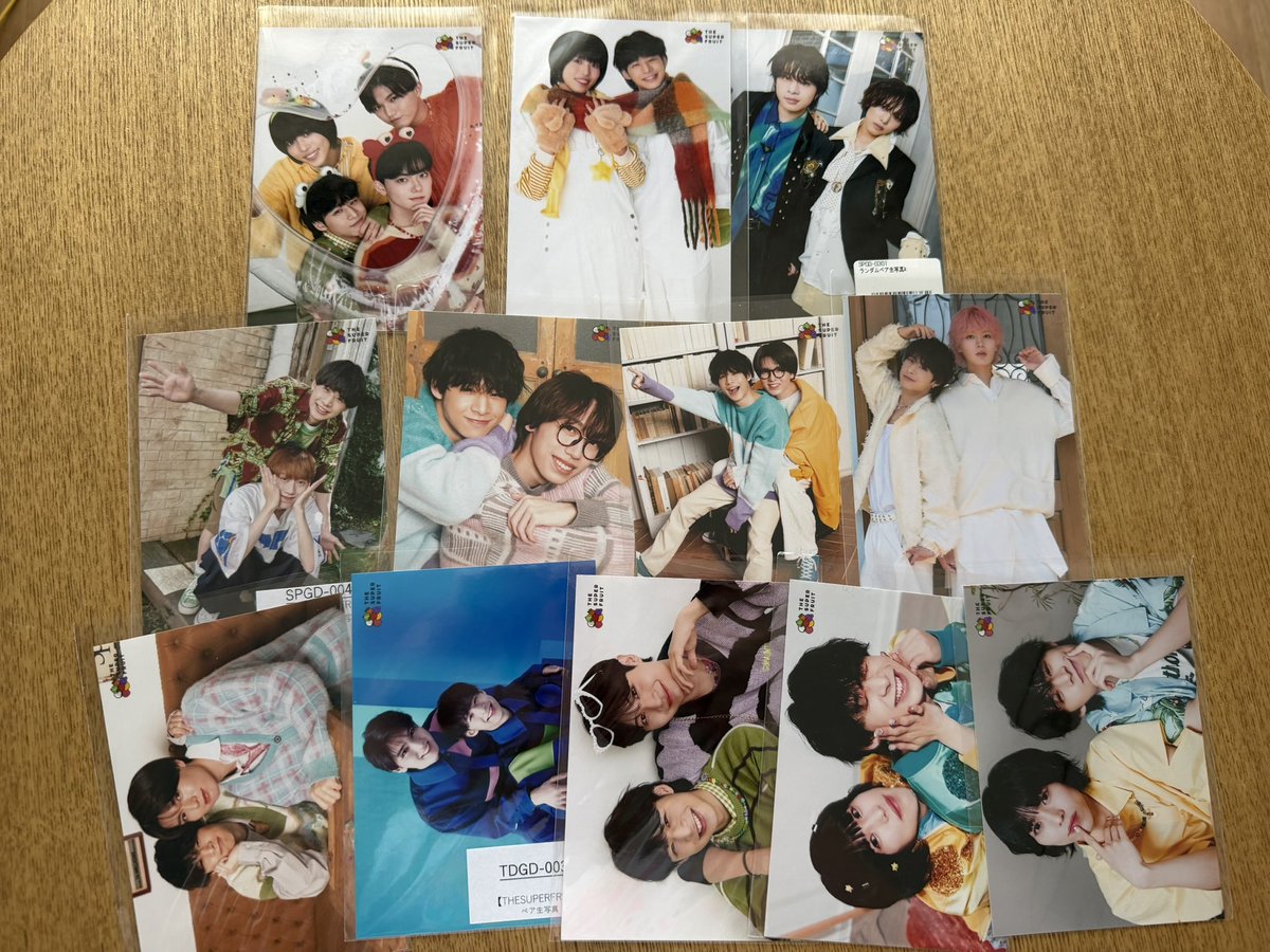 oyuiru_'s tweet photo. スパフル  世が世なら ペア グループ 写真 チェキ トレカ  ペンラストラップ 買取

求  定価  (ｵﾌｼｮのみご提示お願いします)
    トレカ  0.05~0.1
     ペンラストラップ (ご提示ください)

譲  阿部 小田 鈴木 田倉 星野 堀内 松本 橋爪

都内手渡し 郵送 現場手渡し
お気軽にお声掛けください https://t.co/BK3wqplFL6