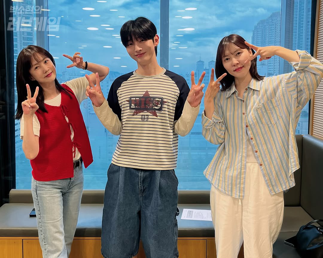 일간 윤지성 tweet media