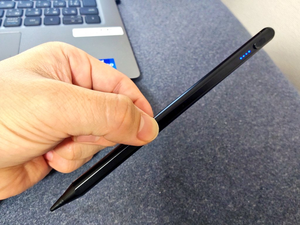 注文してたタブレット用のペンが届いたので書き初めしてみました！🖌️