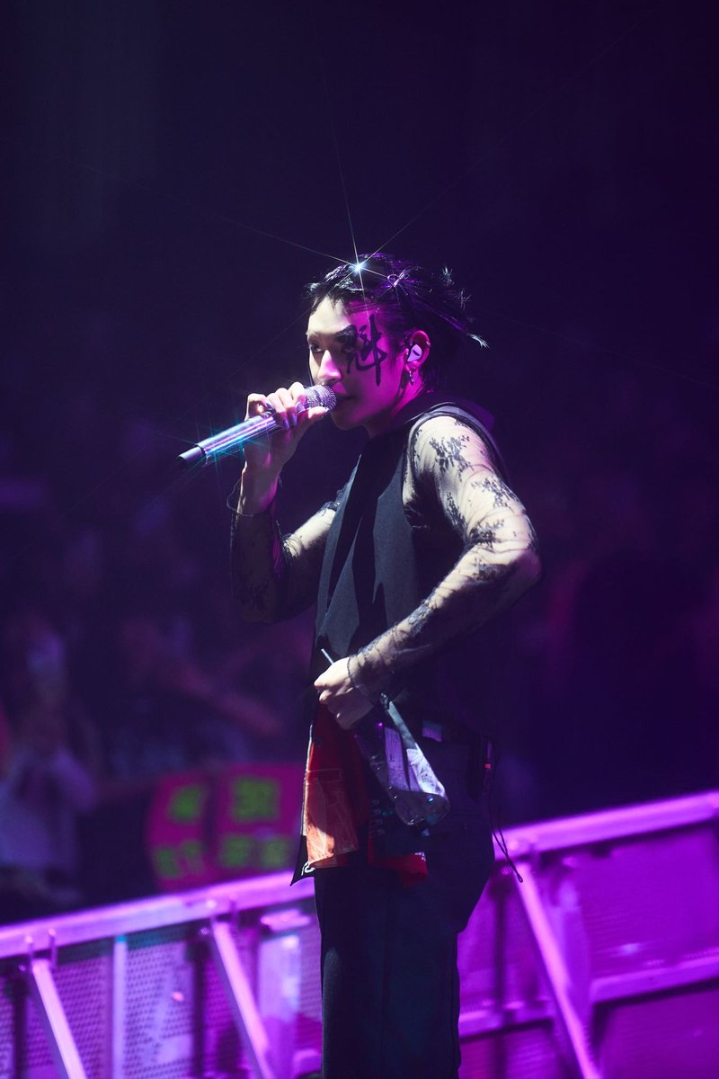 MAILIVE_OFF's tweet photo. The sing-alongs and cheers in Kuala Lumpur tonight 🔥
Will become one of the most burning memories of the '魁'  Tour.

Making every beam of light and every move on stage resonate with the most authentic echo.
GHOST THE ASCENDANT TOUR 2026 '魁' 😈

#LilGhost #WangLinKai #MAILIVE https://t.co/mbZhnqN1JL