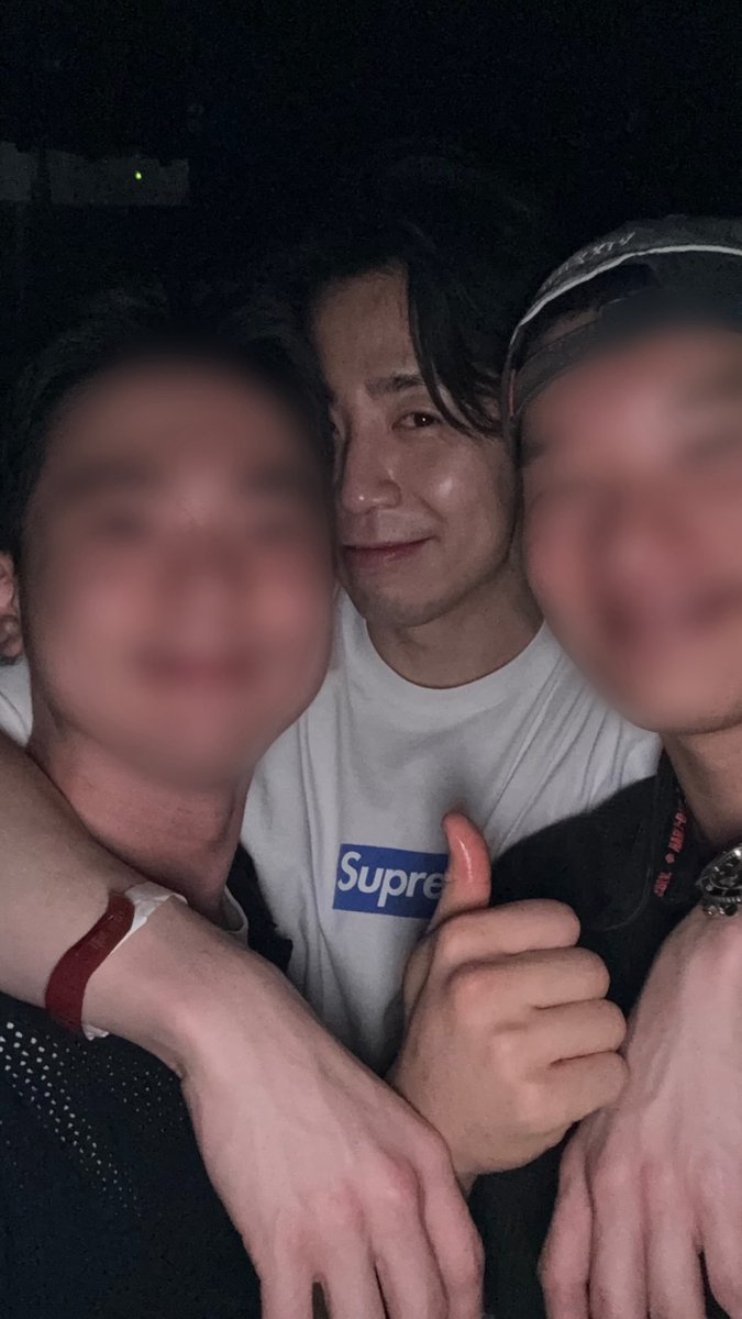 블 tweet media