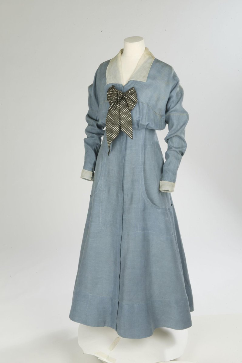 wikivictorian's tweet photo. Day dress, 1915. Victoria and Albert Museum. https://t.co/E7B1wOjpYB