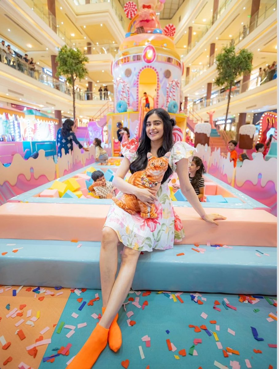 Adah Sharma tweet media