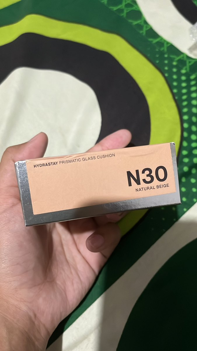 lovespparkle's tweet photo. GUYS PLS ADA YG MAU TUKER GA SAMA W12, AKU BLM BUKA SAMSEK INI NEWWW DIKASII, dm aku yaa kalo ada yang punya w12 https://t.co/isvt0WPw23