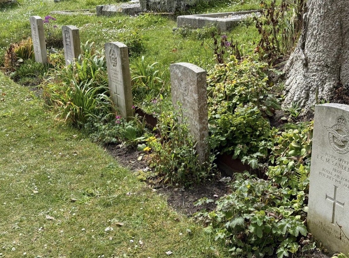 LordAshcroft's tweet photo. As my followers know I always try to visit the Commonwealth War Graves Commission’s cemeteries wherever I visit. Last week  Somaliland. This week Isles of Scilly. The graves were within an existing local cemetery and surprisingly a little overgrown. @CWGC https://t.co/QKS79x6duz