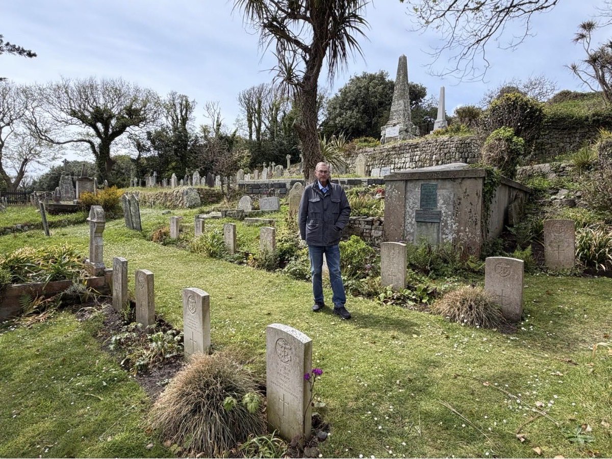 LordAshcroft's tweet photo. As my followers know I always try to visit the Commonwealth War Graves Commission’s cemeteries wherever I visit. Last week  Somaliland. This week Isles of Scilly. The graves were within an existing local cemetery and surprisingly a little overgrown. @CWGC https://t.co/QKS79x6duz