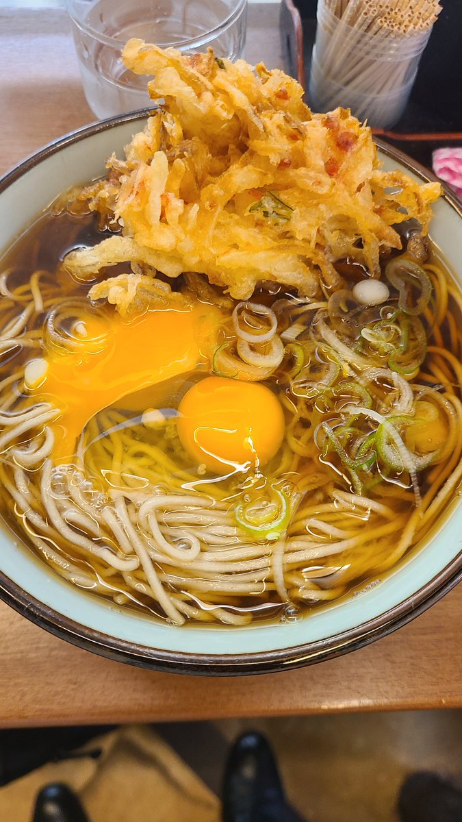 inchhius441AB's tweet photo. 玉子割れちゃった、ということで生卵追加してくれた‼️ https://t.co/Nlt1Is14Co