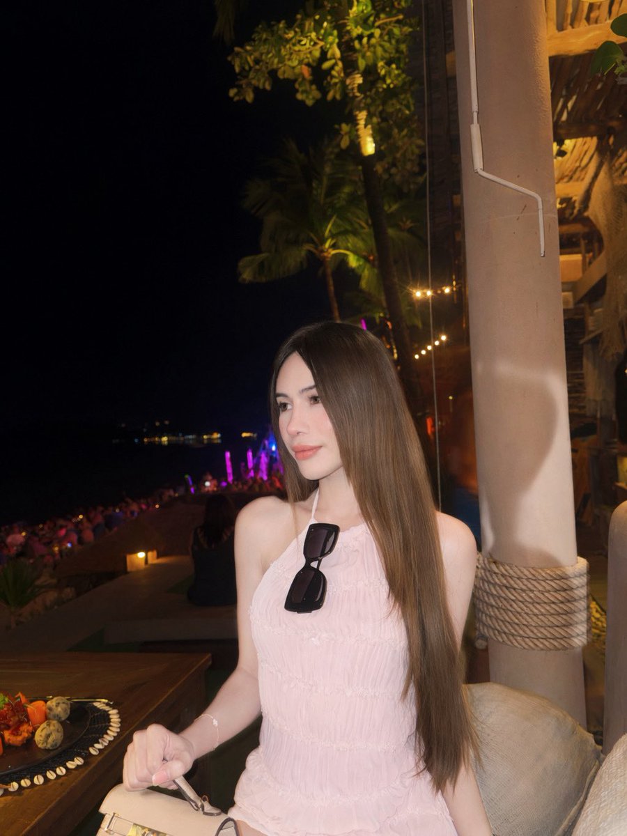 ITANOS1's tweet photo. #jeddah_ladyboy 
#ladyboy_jeddah
+66 989580091 https://t.co/9hHK0gXbba