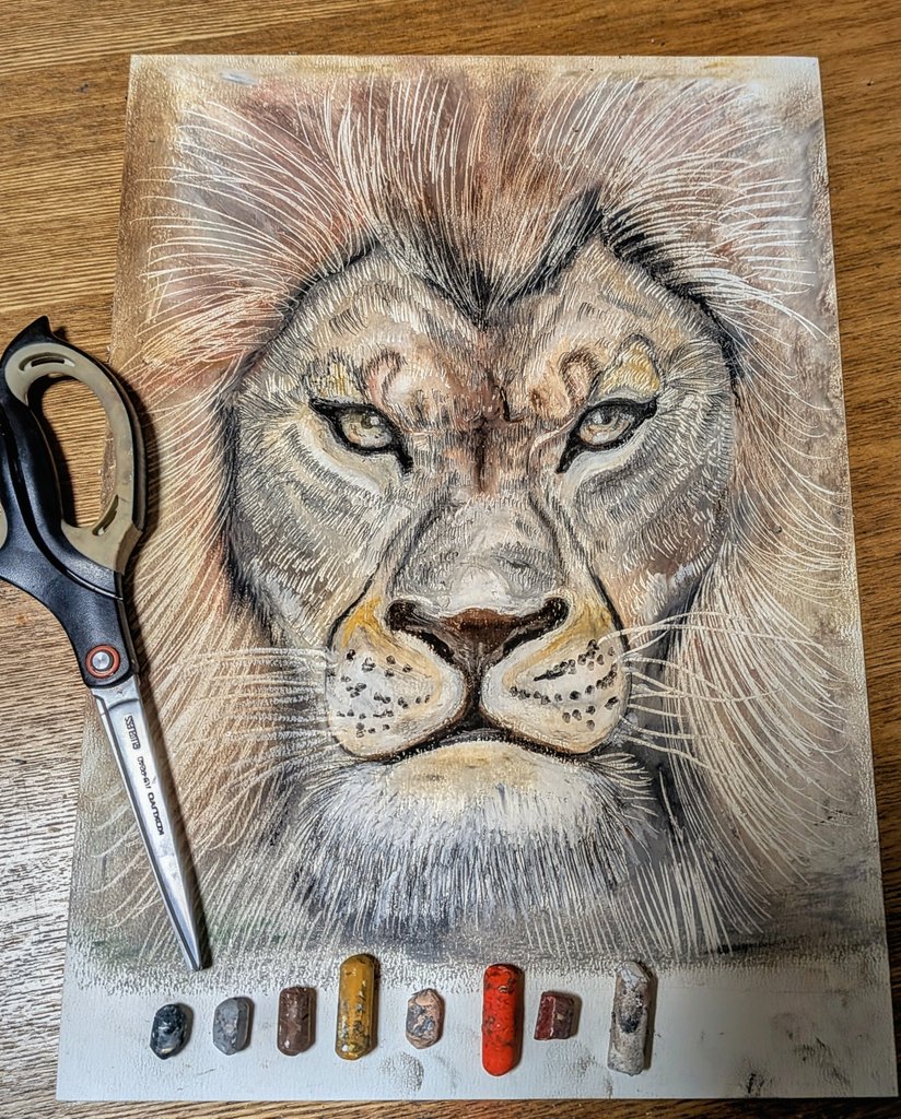 絵描きさんと繋がりたい クレヨン8色で描いたライオンです🦁
