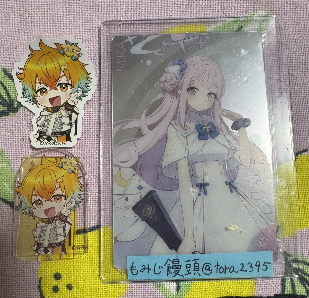 tora2395's tweet photo. @kazuki_u__ 初めまして。検索から失礼します。画像１枚目の当方のものと、画像２枚目に丸をつけた夏目様がお持ちのものを郵送交換していただけないでしょうか。ご検討よろしくお願いいたします。 https://t.co/Fp2HiEOuJu