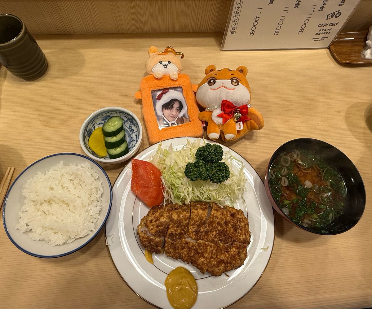 샘홍₁ ₁ ₀ ₇ tweet media