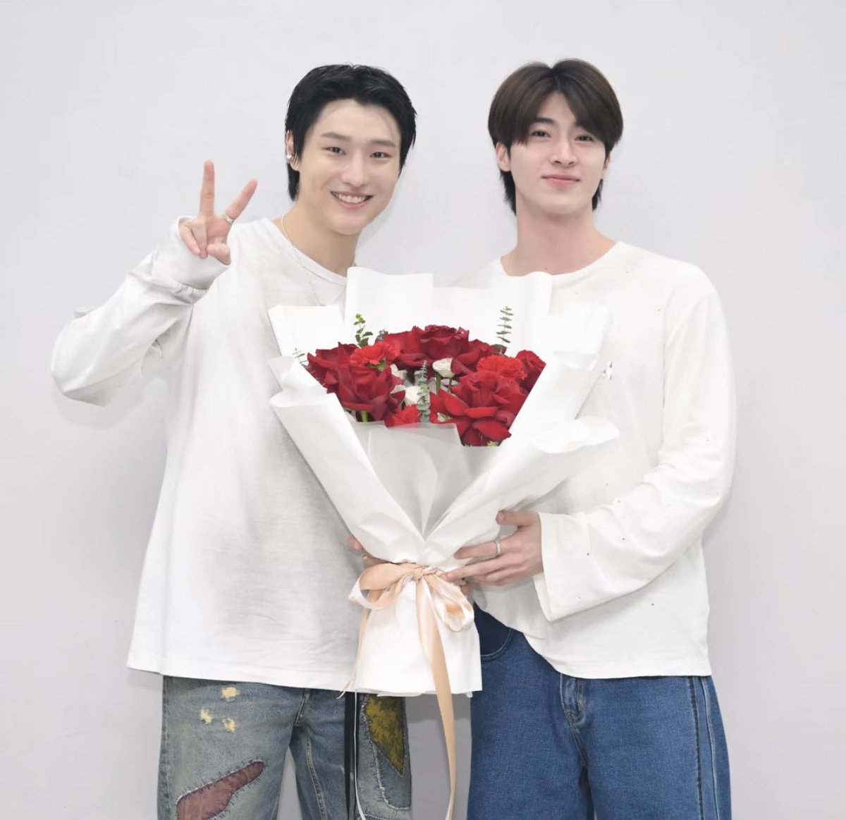 youth with youn 🧡 tweet media