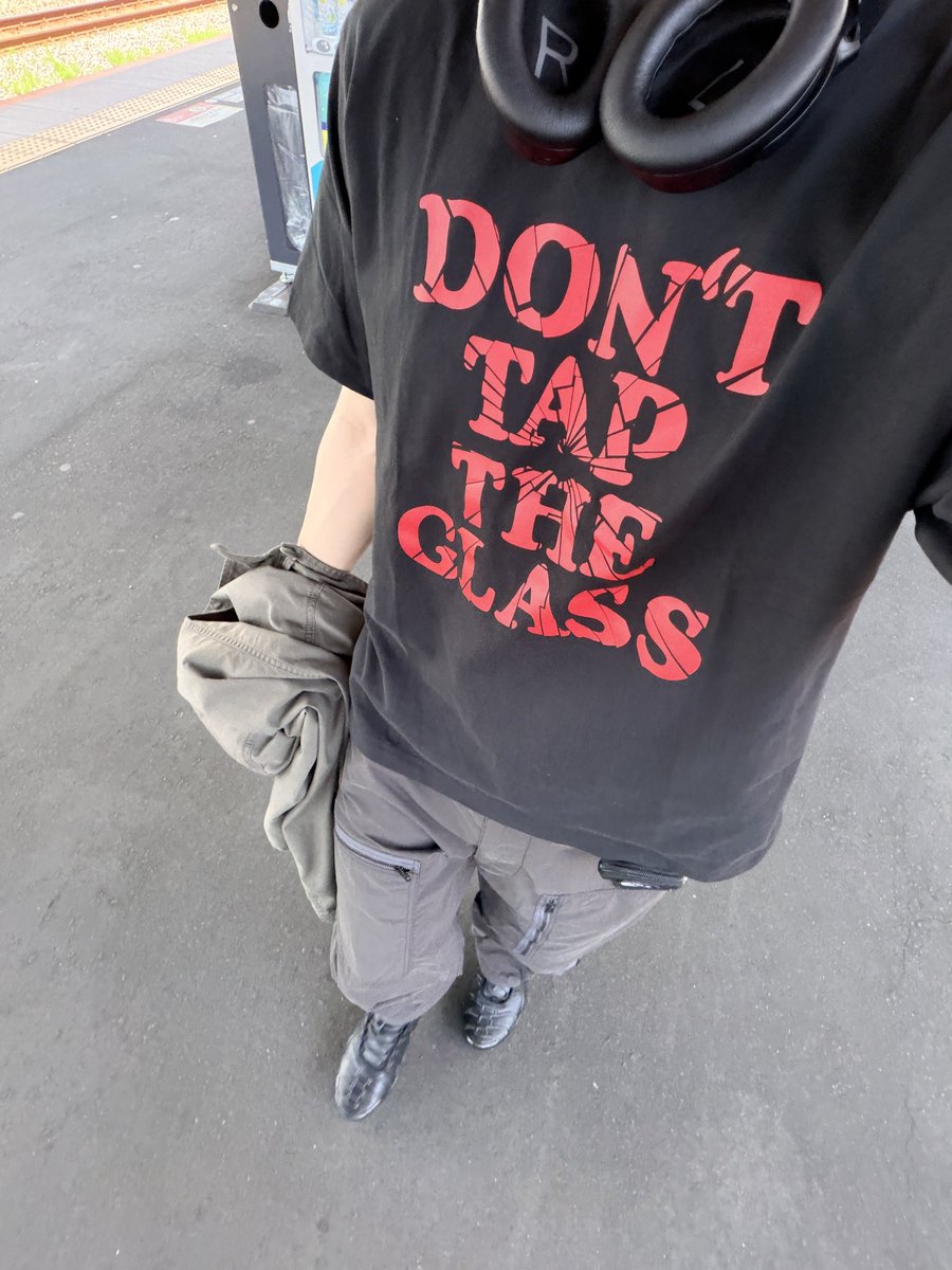 horsemansscheme's tweet photo. タイラーのTシャツ生地厚めで着やすい https://t.co/et1hSHwYSe
