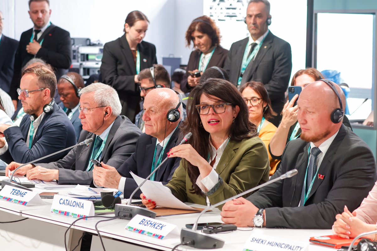 GlobalTaskforce's tweet photo. 📍#WUF13

🌐 World Assembly of #LRGs

Voices from local and regional representatives:

🏘️ Housing is about human dignity &amp; climate justice
💰 Financing must effectively reach all #LocalGovs
🤝 Multilateralism must include local voices at its core https://t.co/3QzkN7GJQ9