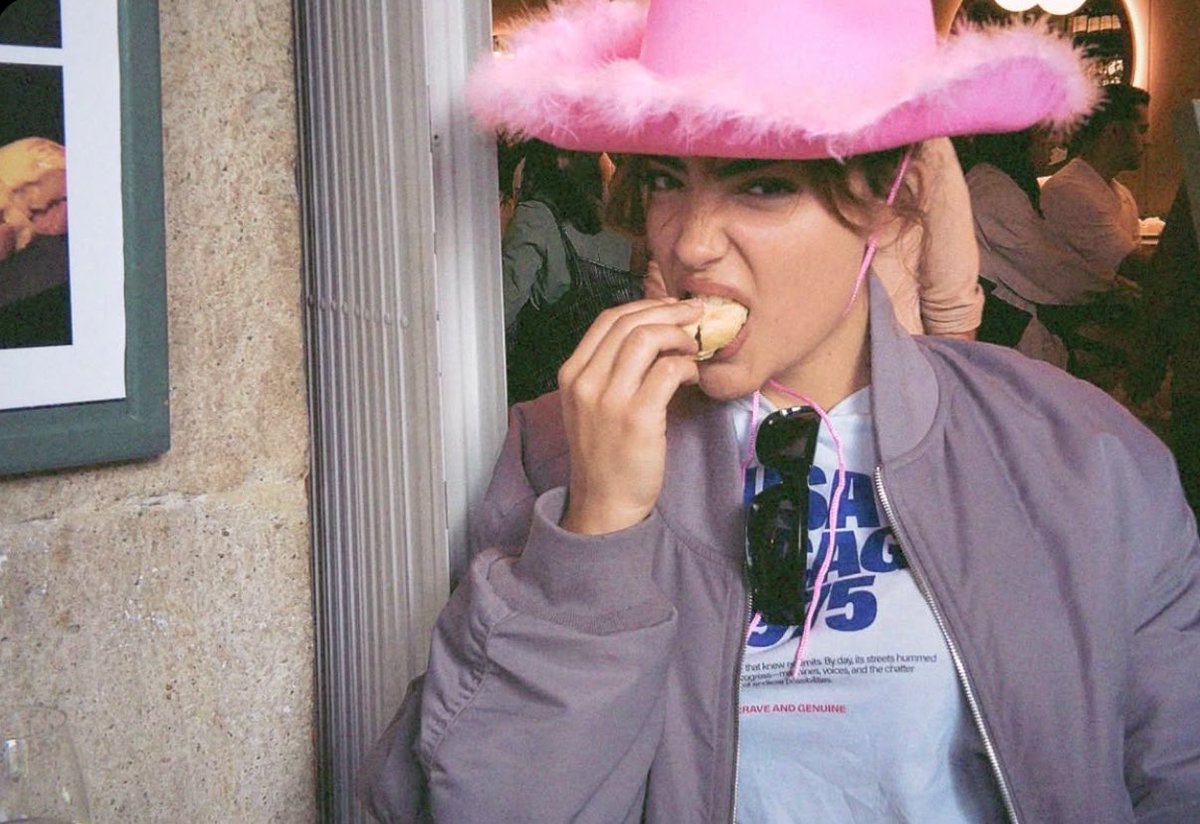 Mariela 🌼 tweet media