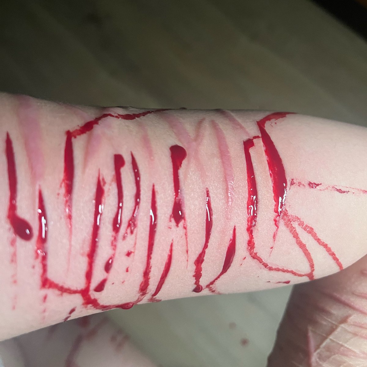 bleedfromguilt's tweet photo. heard u guys missed me (sorry for shitty styros + one not so visible bean i only had a very short and dull box cutter) https://t.co/zmTyAyUYed