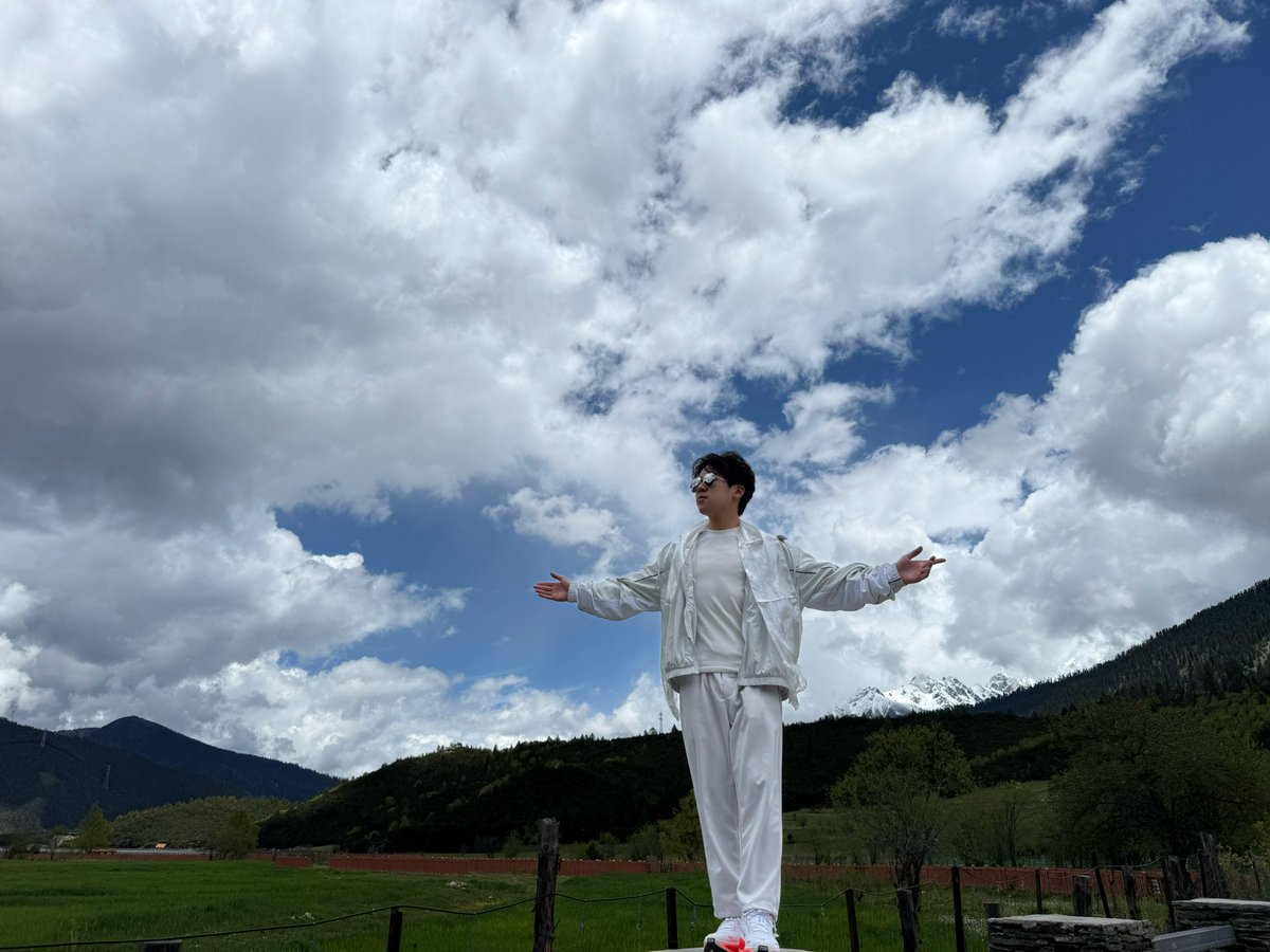MengerWen's tweet photo. 呀啦嗦～那就是青藏高～～～～
原 https://t.co/NlN7Hi5sER