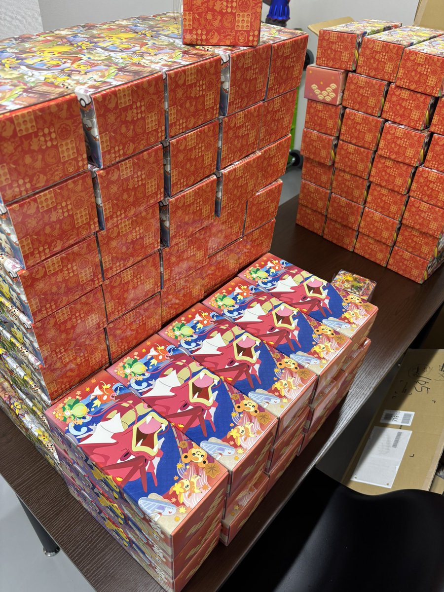 ヒロシマ トウホク フクオカ デッキケース スリーブ 2個ずつ 告知です‼️‼️ 前回大好評だった ポケモンセンター スペシャルセット