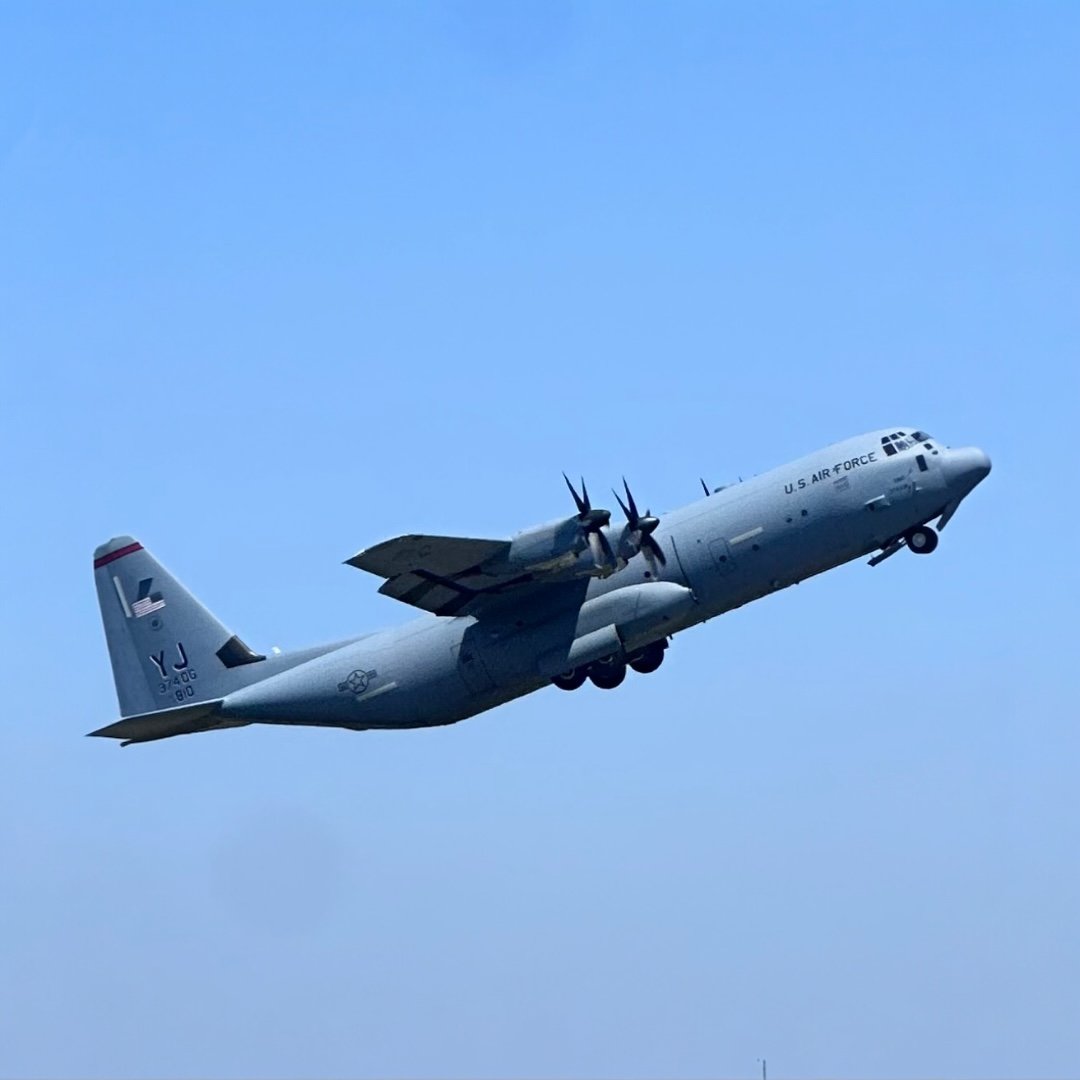 ST_Saki_'s tweet photo. US Air Force https://t.co/uKSqJm8dyX