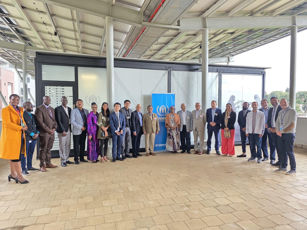 UNHCR_Kenya's tweet photo. Today in Nairobi, UNHCR Kenya met with @uan_kenya to discuss how private sector partnerships can expand opportunities for refugees and host communities through education, health, agriculture, skills training and access to jobs and markets under the Shirika Plan. https://t.co/U2XOW9w3sr
