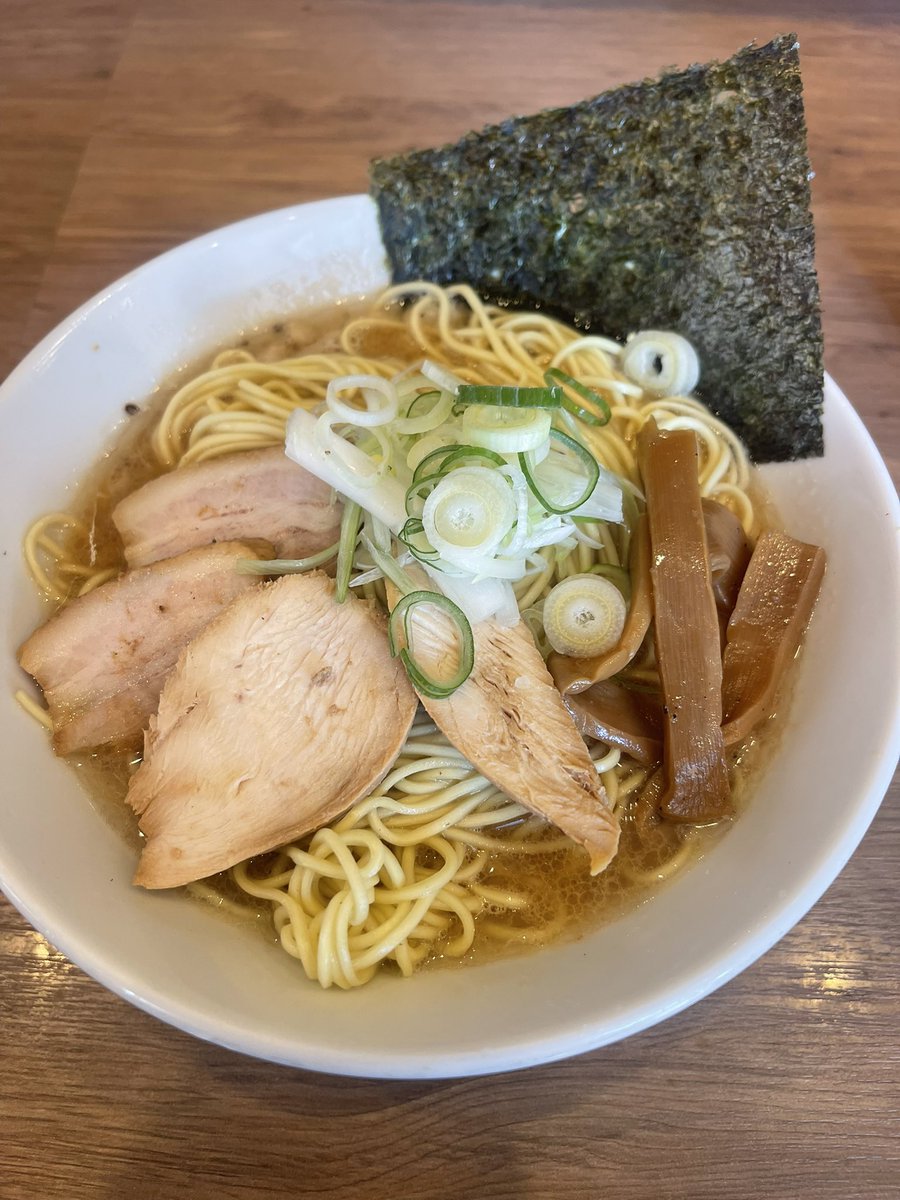 サト tweet media